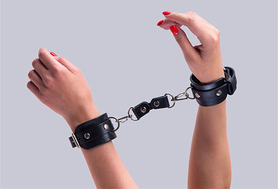 accessoires menottes de bondage