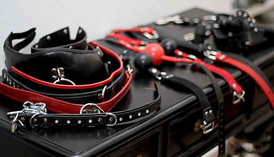 accessoires BDSM et utilisation du bâillon