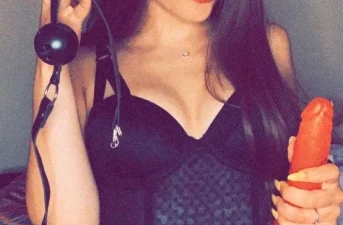 Dominatrice arabe de Villejuif cherche lopette à bâillonner et à sodomiser avec son gode