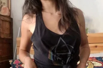 Libertine domina cérébrale cherche des hommes esclaves pour jeux BDSM à Colombes