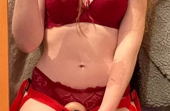 Petite rousse sodomisatrice de pervers mature soumis en Haute-Vienne